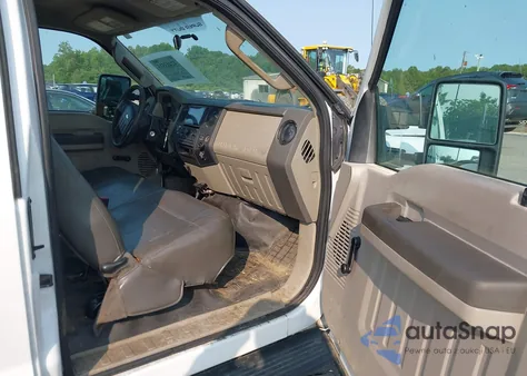 2009 Ford F-250 Fx4/Lariat/Xl/Xlt z USA, uszkodzony, nr VIN 1FTSX215X9EA87819